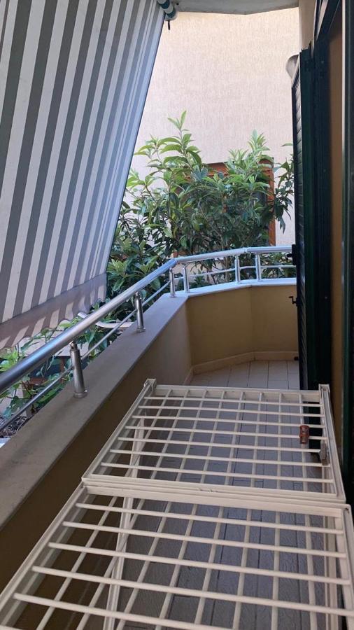 Hotel Durres Vila 53 Buitenkant foto