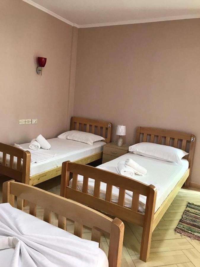 Hotel Durres Vila 53 Buitenkant foto