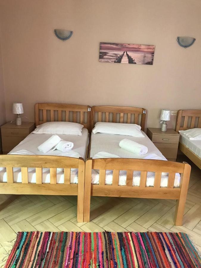 Hotel Durres Vila 53 Buitenkant foto