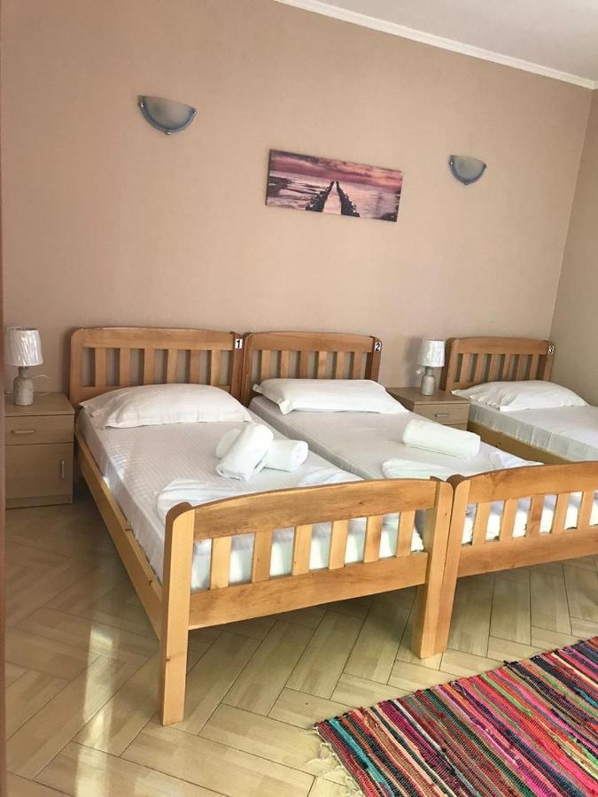 Hotel Durres Vila 53 Buitenkant foto